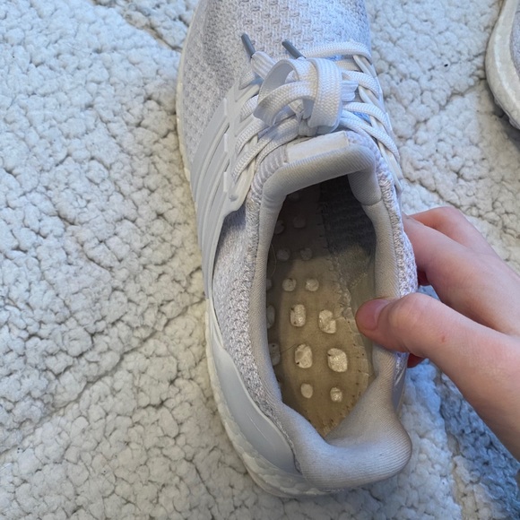 Adidas white ultraboost size 7.5 - Picture 4 of 8
